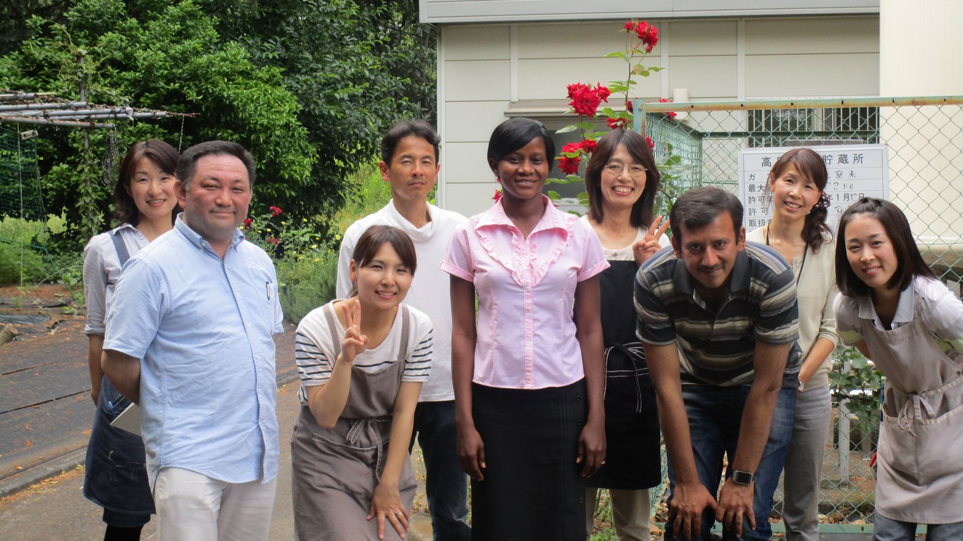 Bimpe with her Japenese host and friends