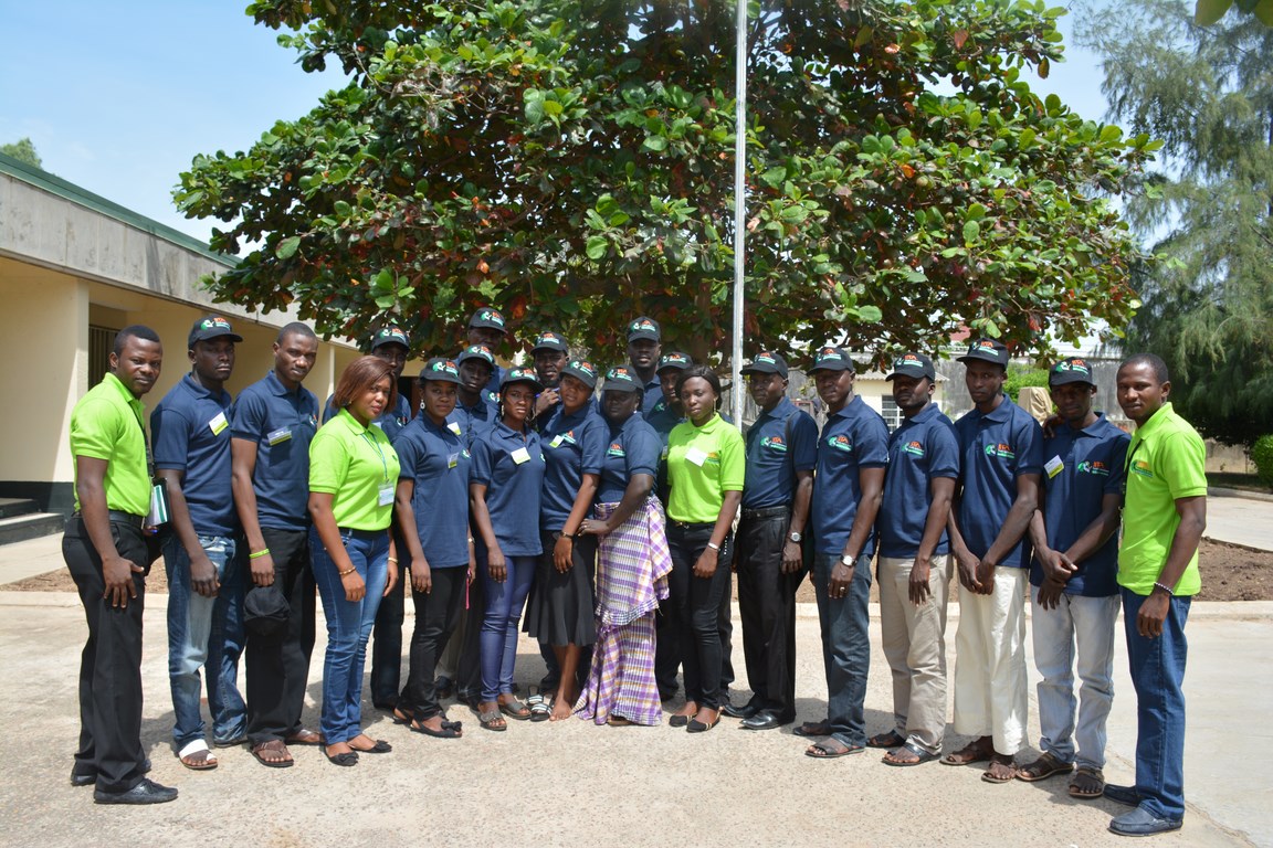 IITA agripreneurs (Lemon T-Shirt) and Borno youths (Blue T-Shirt) in a group photo during the training.