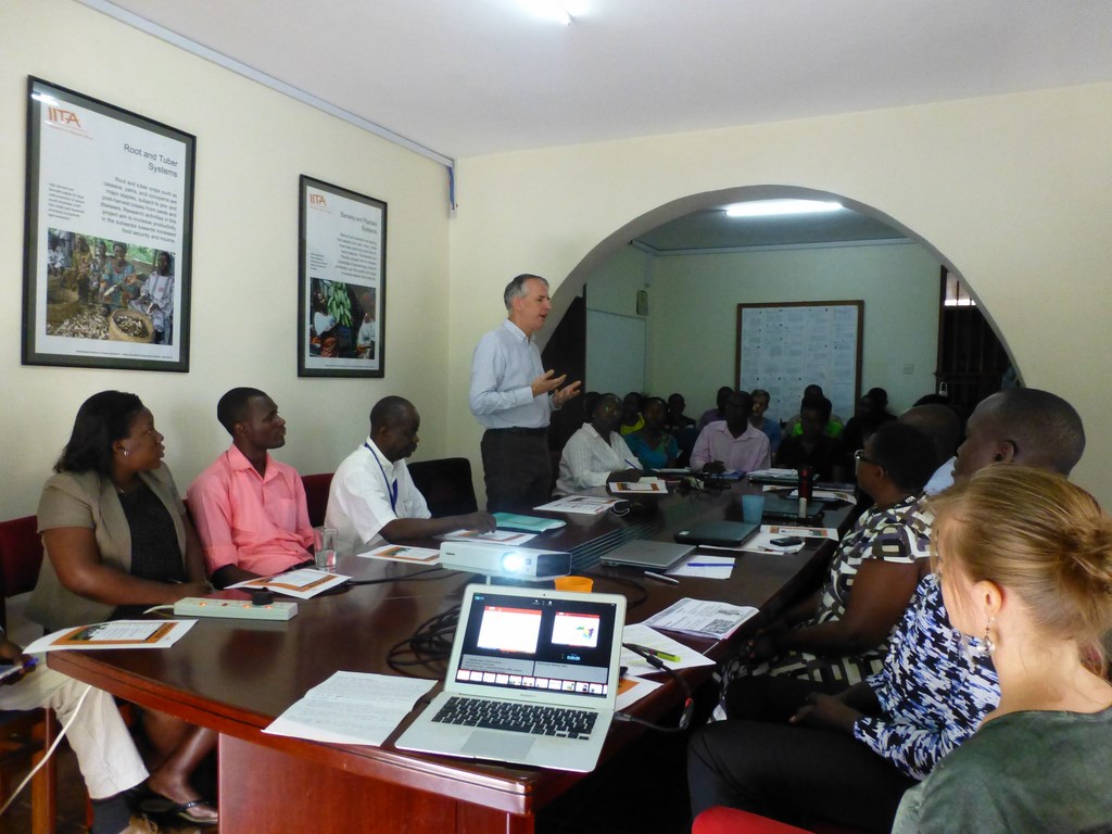 His Excellency Dr Peter Blomeyer talking to IITA staff.
