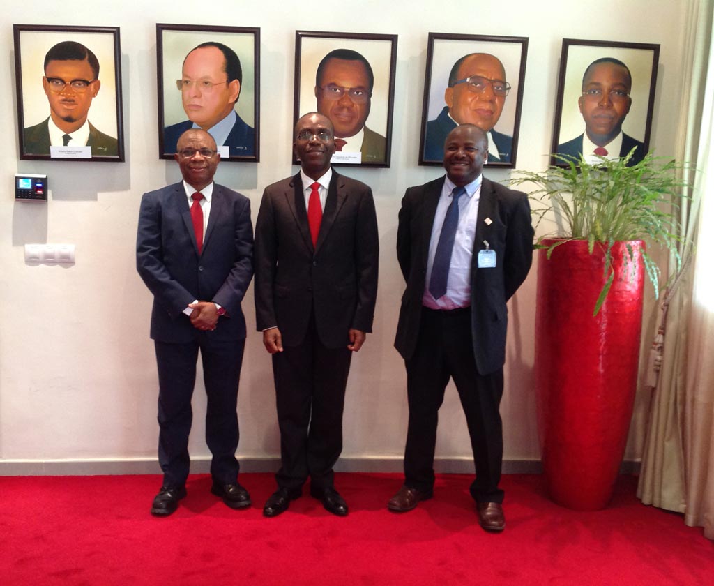 Picture of DG Nteranya Sanginga (right) and the DRC Prime Minister (center)