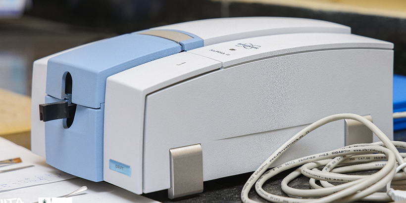 MIR spectrophotometer machine.