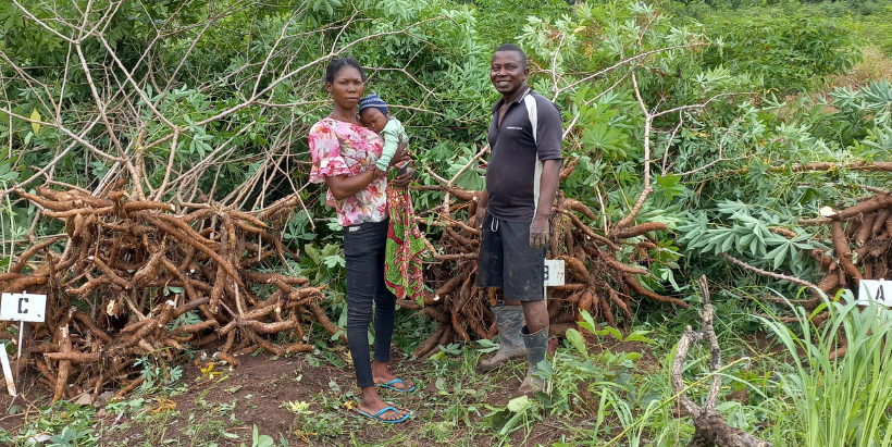 A Tricot farmer and his wife at Gboko, Benue state.
