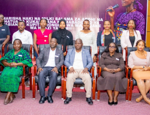 S4HL Symposium sponsor representatives, with the Deputy Minister for Lands, Housing and Human Settlements Development in the middle of the front row. (Photo credit: Landesa)